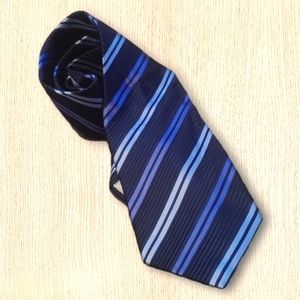 Robert Villini Stripes Vintage Tie